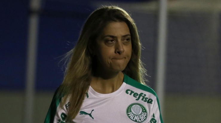 Foto: Heber Gomes/AGIF - Leila vem sendo cobrada pelos torcedores.