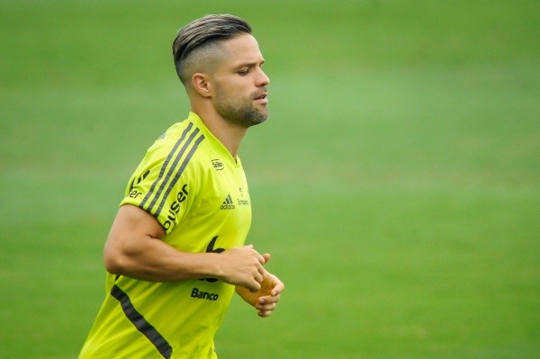 Foto: Allan Carvalho/AGIF – Diego Ribas tem contrato até dez/22