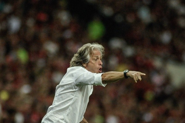 Foto: Allan Carvalho/AGIF – Treinador pode voltar ao Rubro-Negro após grande passagem que rendeu a Libertadores em 2019