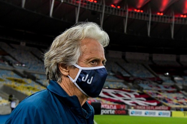Foto: Thiago Ribeiro/AGIF – Jorge Jesus recebeu críticas ferrenhas de Hugo Cajudo, empresário de Abel e também de Paulo Sousa