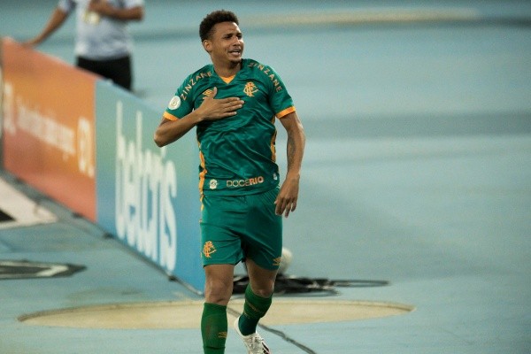 Foto:Jorge Rodrigues/AGIF – Felippe Cardoso jogou com Odair Helmann no Fluminense