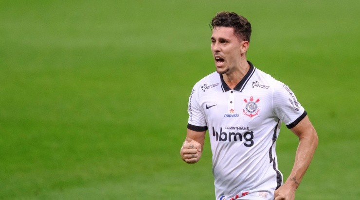 Danilo Avelar tem contrato com o Corinthians até o final de 2022, mas está emprestado ao América Mineiro até dezembro. Foto:Marcello Zambrana/AGIF