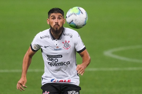 Bruno Méndez está emprestado para o Internacional (Foto: Marcello Zambrana/AGIF)