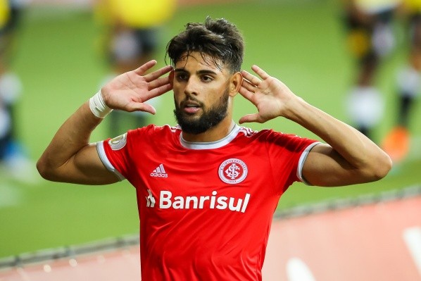 Foto: Pedro H. Tesch/AGIF – Empresário de Yuri abriu o jogo sobre o futuro do jogador