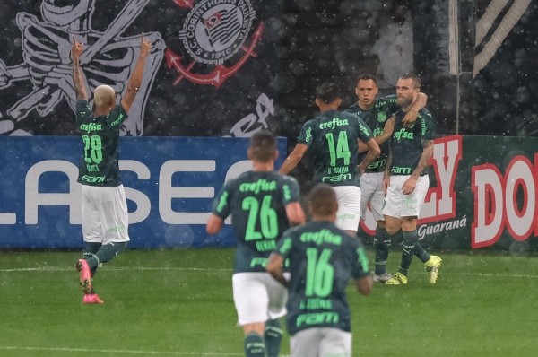 Foto: Marcelo Zambranna/AGIF – Palmeiras estreou em clássico em 2021