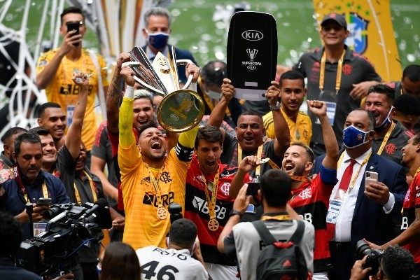 Foto: Mateus Bonomi/AGIF – Flamengo campeão da Supercopa 2021