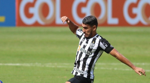 Júnior Alonso foi um dos destaques do Atlético-MG na temporada passada (Foto: Fernando Moreno/AGIF)