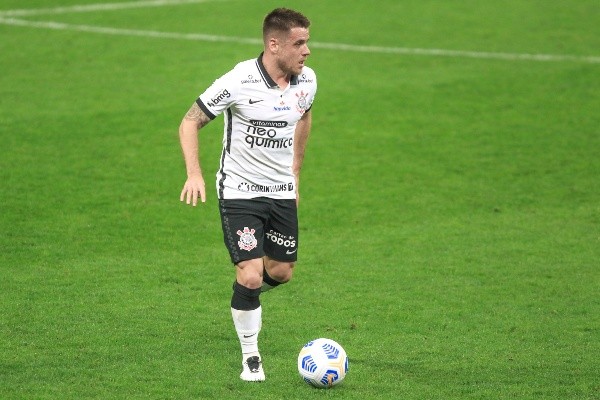 Foto: Marcello Zambrana/AGIF – Ramiro não deve continuar no Corinthians