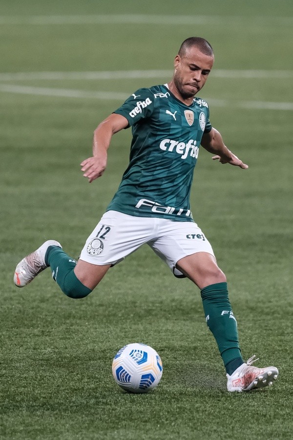 Foto: Marcello Zambrana/AGIF – Mayke está de volta e pode ser reforço para final da Libertadores