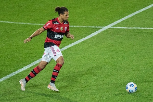 Foto: Robson Mafra/AGIF – Após falha contra o Fortaleza, Arão deve sair do time titular contra o Red Bull Bragantino