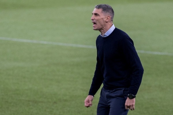 Foto: Robson Mafra/AGIF – Vojvoda está no radar do Corinthians