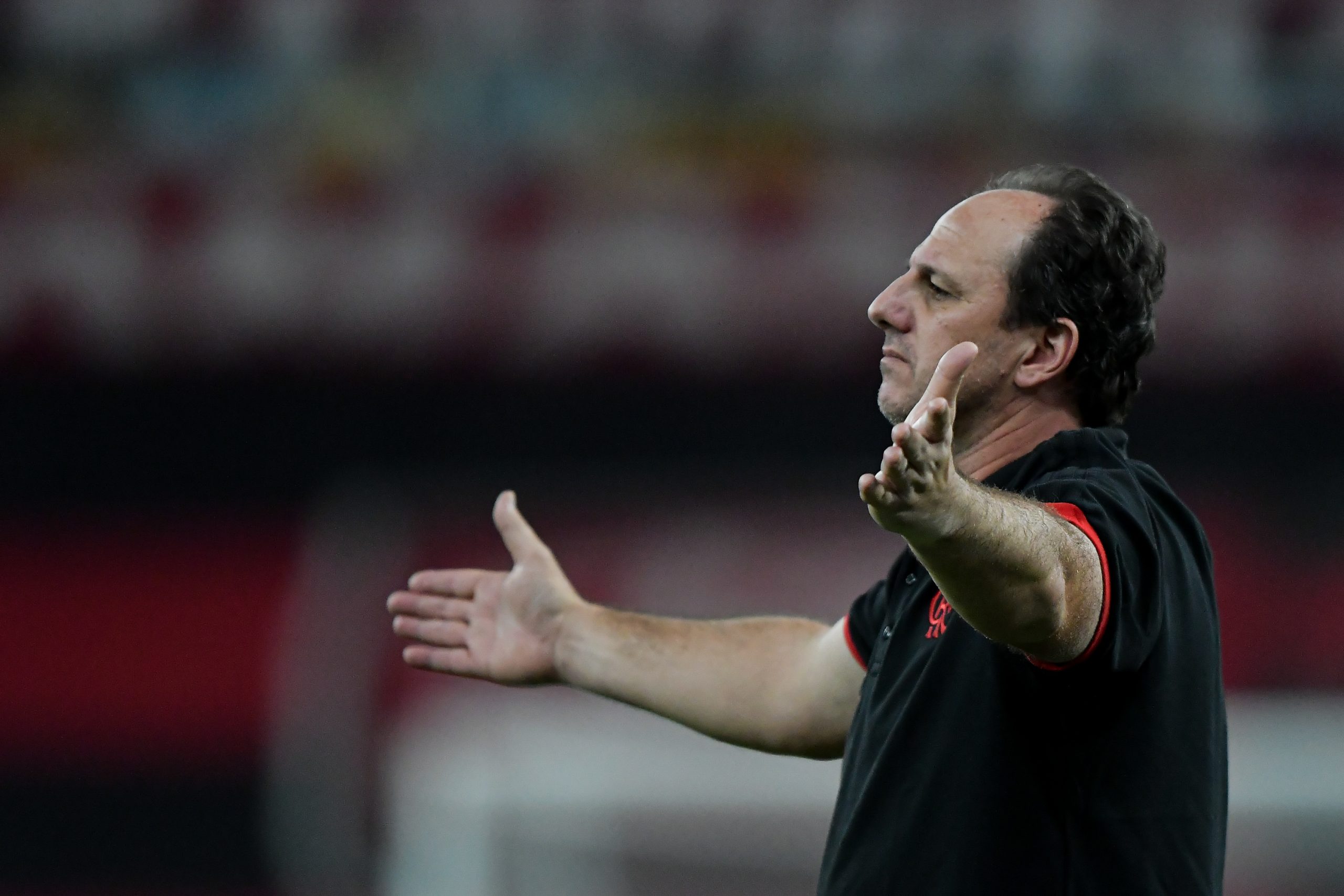  Thiago Ribeiro/AGIF/ Ceni no comando da equipe do Flamengo. 