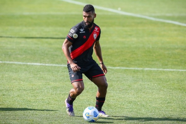 Foto: (Pedro H. Tesch/AGIF) - Ex-Atlético-GO, Willian Maranhão não vinha tendo muito espaço no Bahia