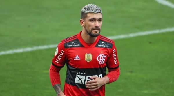 Arrascaeta foi o autor do gol da vitória no Flamengo (Foto: Marcello Zambrana/AGIF)
