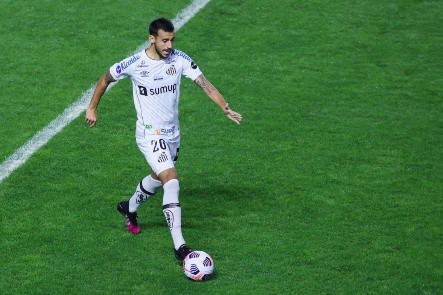 Atualmente, Camacho está no Santos – Foto:Marcello Zambrana/AGIF