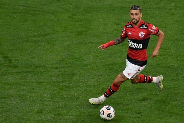 Foto: Mateus Bonomi/AGIF – Meia é um dos ídolos da história recente do Flamengo