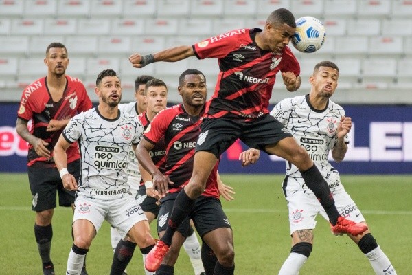 Athlteico-PR x Corinthians, pelo Brasileirão 2021. (Foto: Robson Mafra/AGIF