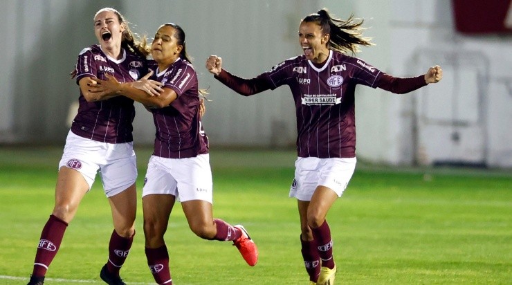 A Ferroviária é a atual campeã da Libertadores Feminina (Foto: Thiago Calil/AGIF)
