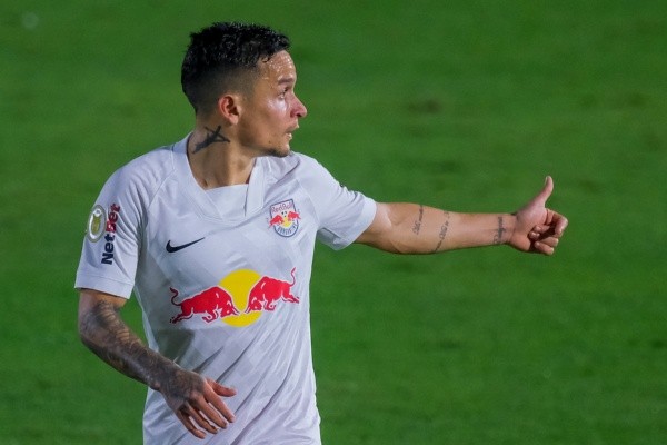 Foto: Marcello Zambrana/AGIF – Artur deve ser negociado na próxima janela, mas Bragantino piora exterior