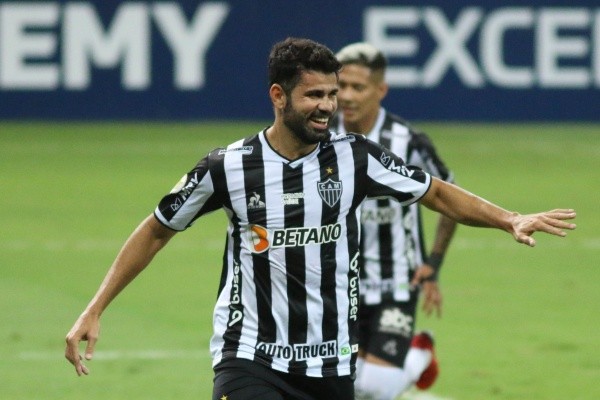 Diego Costa comemorando gol no Galo. (Foto: Hulk comemorando gol. (Foto: Fernando Moreno/AGIF))