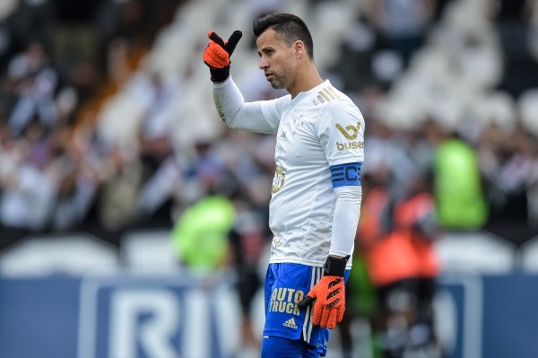Foto: Thiago Ribeiro/AGIF – Fábio não vai ficar no Cruzeiro