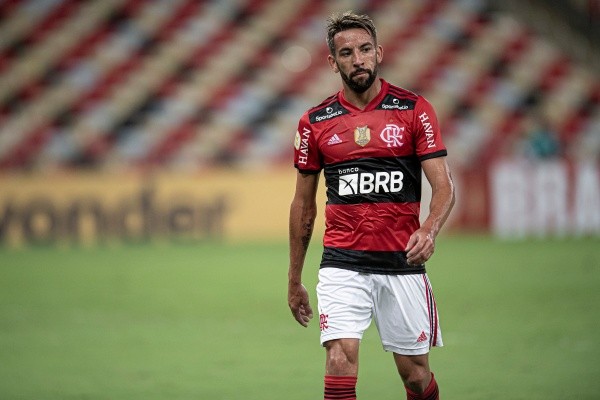 Foto: (Jorge Rodrigues/AGIF) - Isla não vinha sendo unanimidade entre a torcida do Flamengo