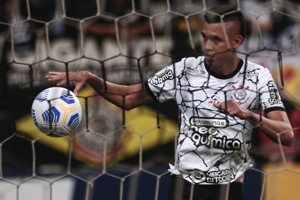 Foto: Ettore Chiereguini/AGIF – Cantillo pode deixar o Timão