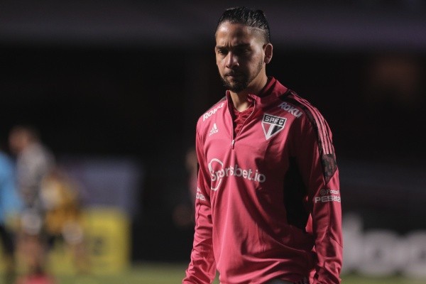 Foto:Ettore Chiereguini/AGIF – Camisa 8 do São Paulo tem contrato até dezembro e pode trocar de clube no Estado