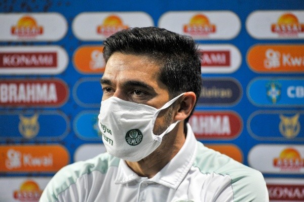 Foto: Jhony Pinho/AGIF – Treinador conquistou duas Libertadores, um Copa do Brasil e uma Recopa