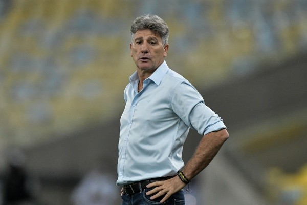 (. Foto: Thiago Ribeiro/AGIF) Everton Cebolinha está na mira do Palmeiras