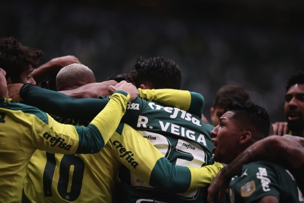 Foto: Ettore Chiereguini/AGIF – Com os investimentos feitos pela empresa, o clube trouxe grandes jogadores