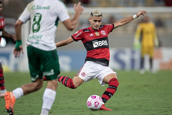 Foto:Jorge Rodrigues/AGIF | Andreas Pereira agradece apoio da torcida