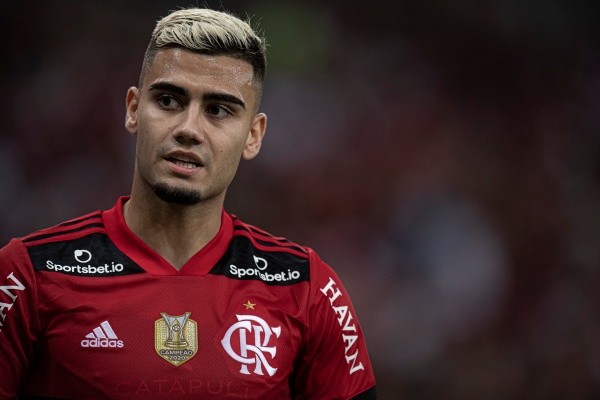 Andreas Pereira está sendo questionado pela torcida do Flamengo (Foto: Jorge Rodrigues/AGIF)