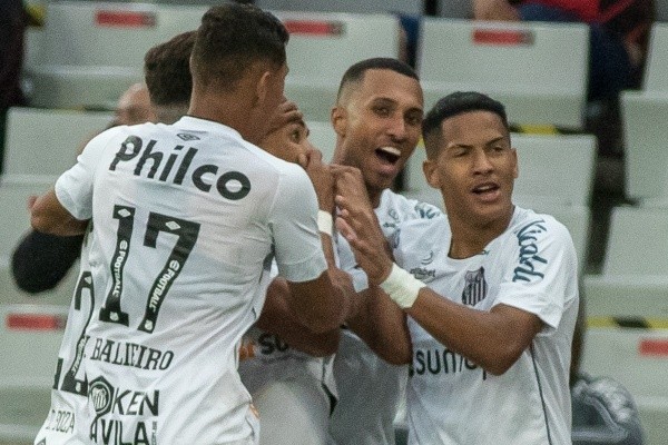 Athletico Paranaense Santos