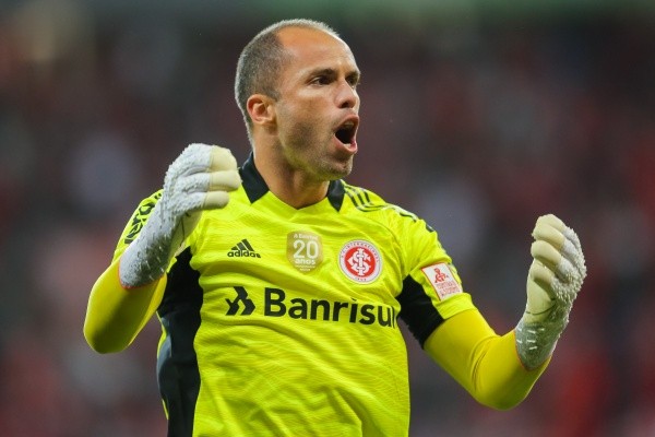 Foto:Pedro H. Tesch/AGIF | Marcelo Lomba é avaliado pelo Palmeiras