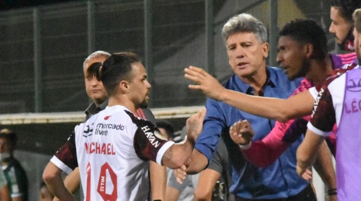 Foto: Renato Padilha/AGIF - Michael jogou com Renato no Flamengo.