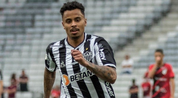 Allan se lesionou - Foto: Robson Mafra/AGIF