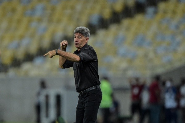 Foto:Thiago Ribeiro/AGIF | Renato Gaúcho é bastante criticado por postura na Arena do Grêmio