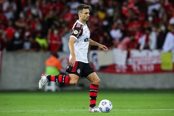 Foto: (Pedro H. Tesch/AGIF) - Rodrigo Caio tem sofrido com lesões nas duas últimas temporadas, atrapalhando uma continuidade no Flamengo