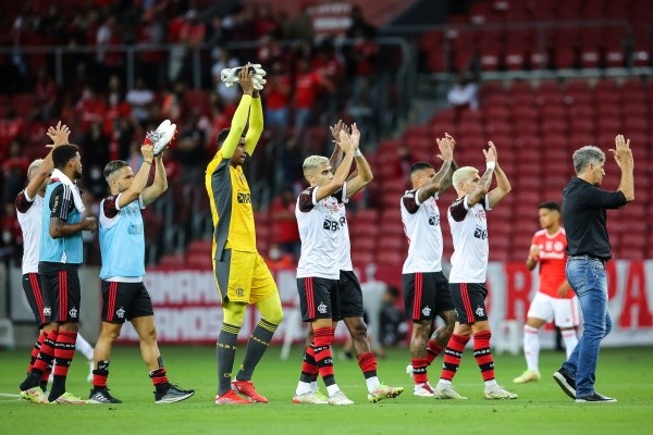 Foto: Pedro H. Tesch/AGIF | Flamengo tem quatro vitórias consecutivas na competição, mas está não é derrotado há oito jogos