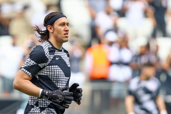  Marcello Zambrana/AGIF/ Cássio retorna ao time titular do Corinthians no confronto contra o Ituano.