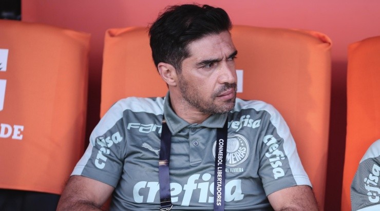 Foto: Ettore Chiereguini/AGIF - Estratégia de Abel foi usada por Carille.