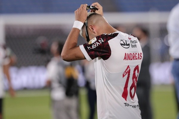 Foto: Ettore Chiereguini/AGIF – Com falha de Andreas Pereira, Flamengo perdeu a final da Libertadores para o Palmeiras
