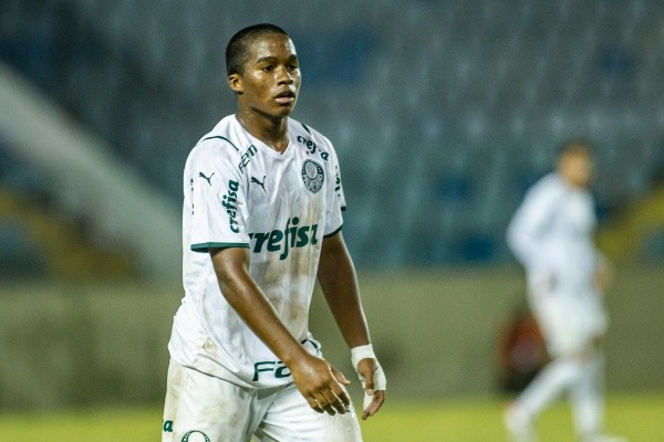 Foto:Diogo Reis/AGIF | Endrick é a bola da vez no futebol brasileiro