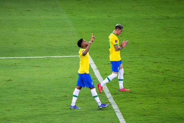 Foto:Alessandra Torres/AGIF | Dudu ou Rodrygo? A questão agitou torcedores na web