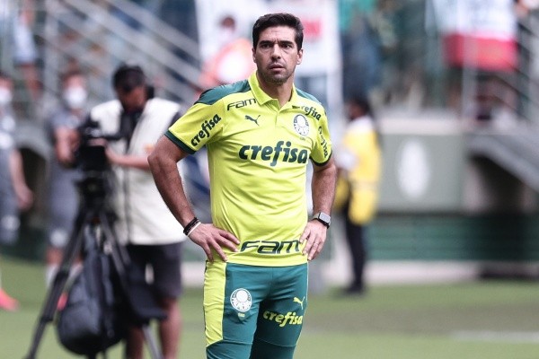 (Foto: Ettore Chiereguini/AGIF) Abel fala sobre insanidade do futebol brasileiro