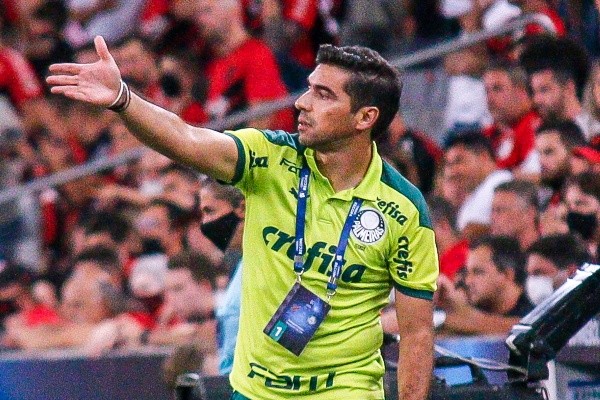 Foto: Gabriel Machado/AGIF – Abel Ferreira questionou o conhecimento tático dos jornalistas, após duelo contra o Athletico