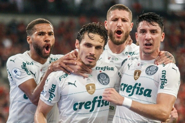 Foto:Gabriel Machado/AGIF | Raphael Veiga faz gol de empate do Palmeiras