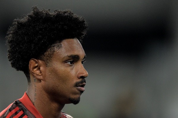 Foto: Thiago Ribeiro/AGIF – Vitinho defende o Flamengo desde o ano de 2018