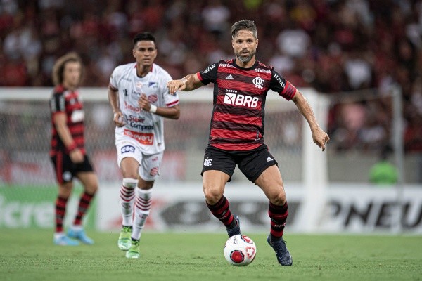 Foto: Jorge Rodrigues/AGIF – Diego entrou no segundo tempo contra o Internacional e diante do Cuiabá